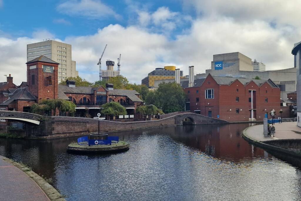 2 Bedroom Apartment Central Birmingham City Centre Eksteriør billede